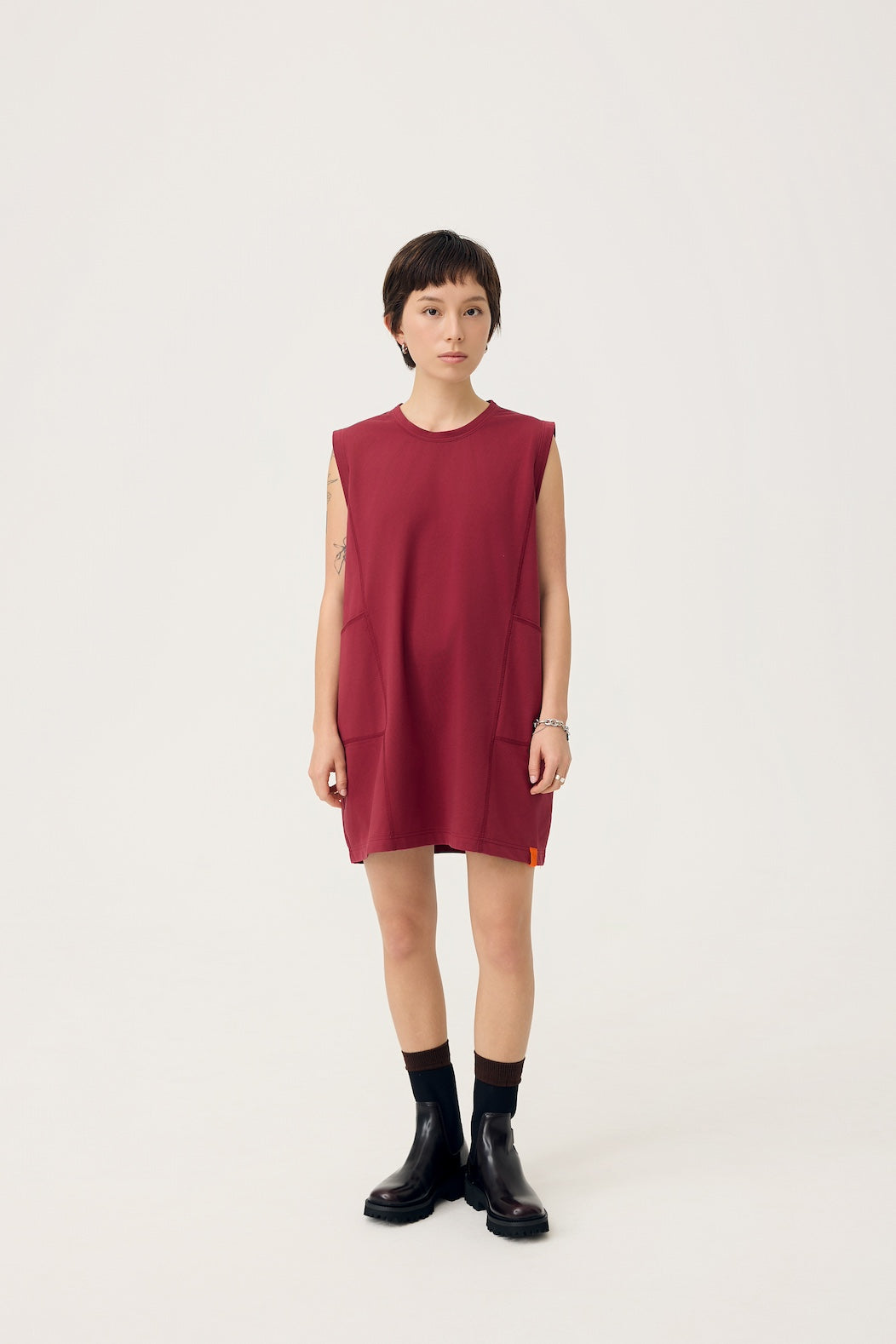 COCOON JERSEY REVERSIBLE DRESS IN BURGUNDY & SAPPANWOOD 3EIGHTH COCOON JERSEY REVERSIBLE DRESS IN BURGUNDY & SAPPANWOOD 3EIGHTH