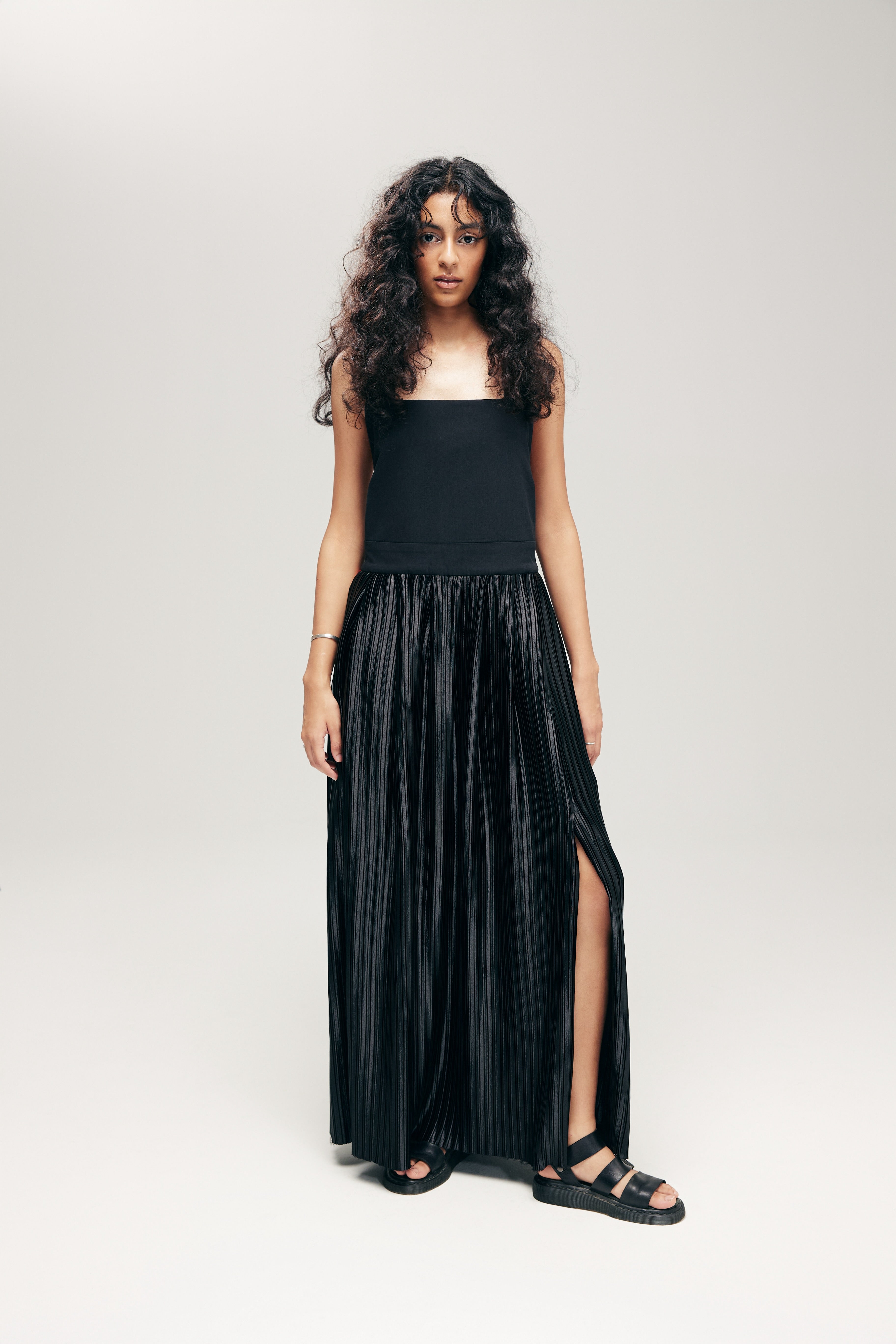 HANNEI OVERALL DRESS IN BLACK METALLIC 3EIGHTH HANNEI OVERALL DRESS IN BLACK METALLIC 3EIGHTH