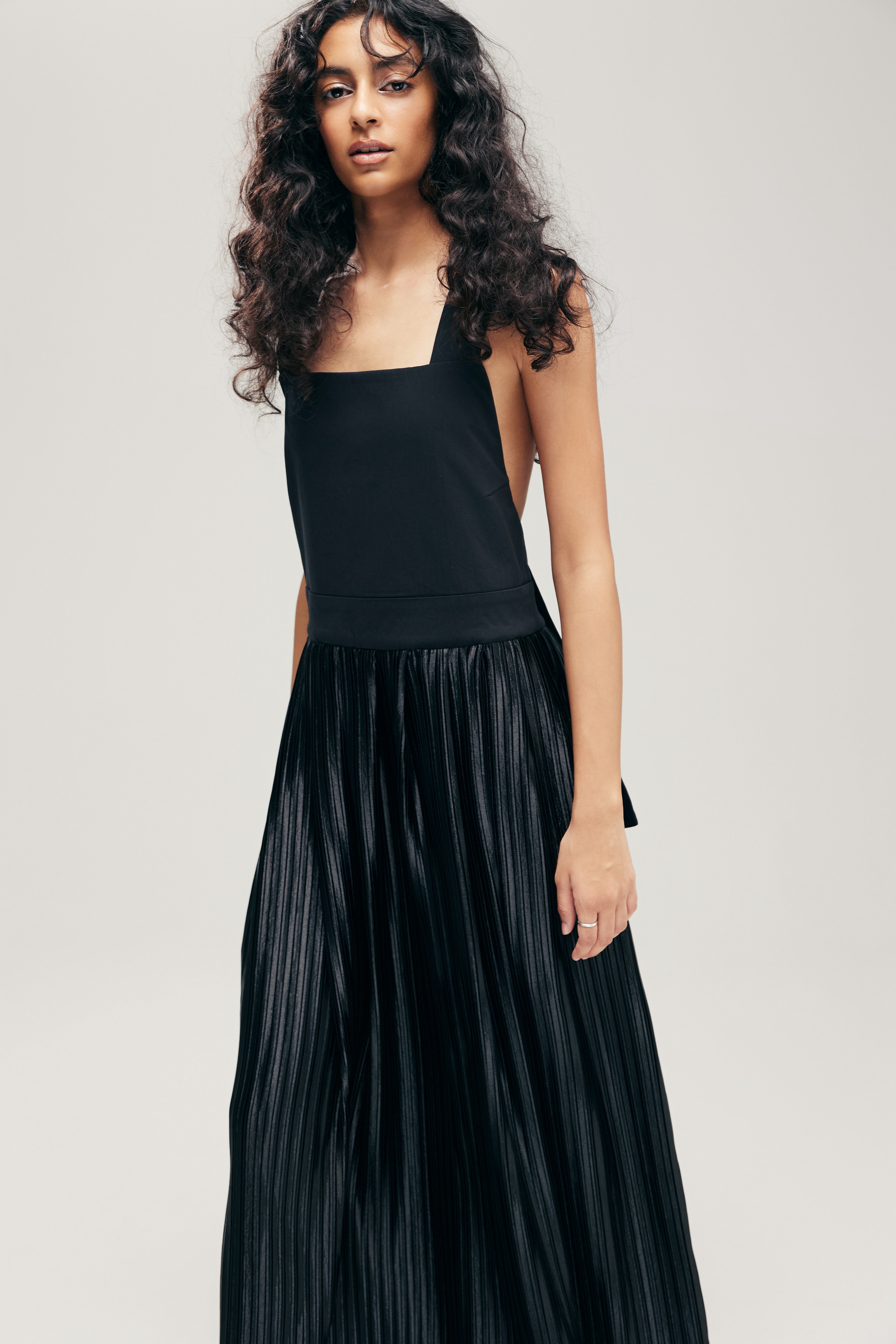 HANNEI OVERALL DRESS IN BLACK METALLIC 3EIGHTH HANNEI OVERALL DRESS IN BLACK METALLIC 3EIGHTH